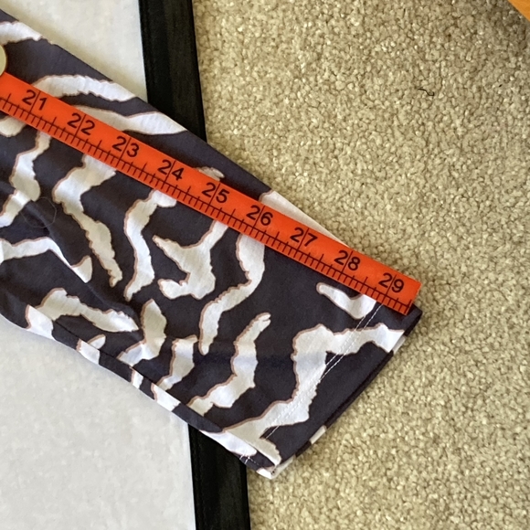 BNWT Women's Marks & Spencer Navy and White Animal Prints Jersey Blouse UK 18 - Picture 13 of 13